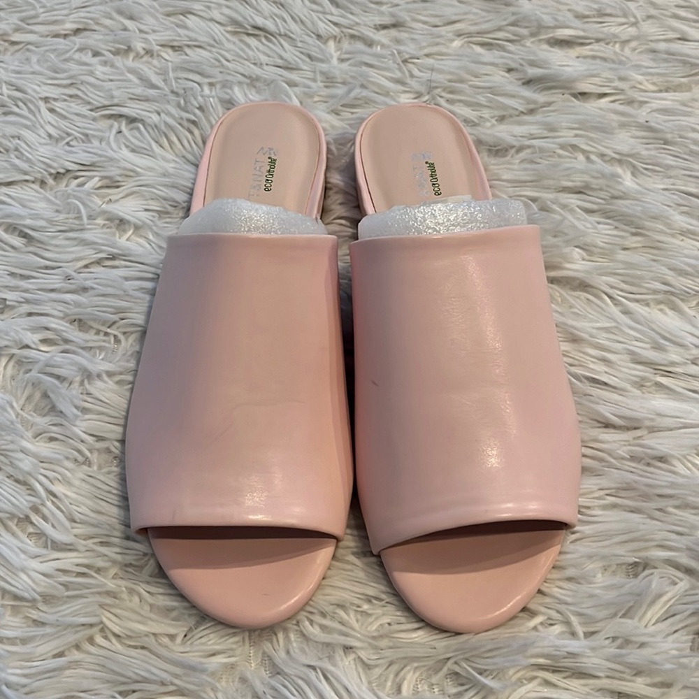 Matt & Nat Women’s Frontenac Quartz pink mule size 7 NWOB